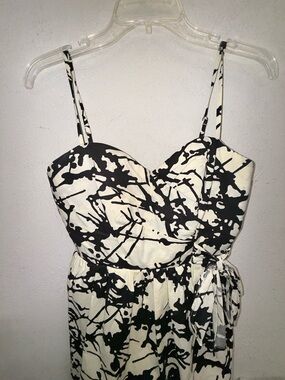 Charlotte Russe Black and White Midi Dress